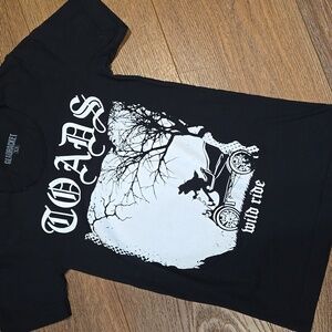 GLADRACKET GRAPHIC TSHIRT SIZE XS... #7254